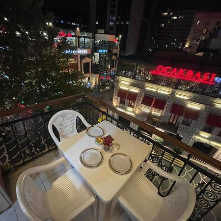 Fountain Square-Balconies In Old Town Apartment Baku Bagian luar foto