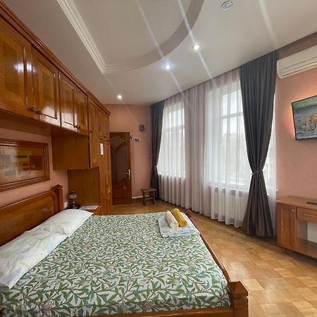 Fountain Square-Balconies In Old Town Apartment Baku Bagian luar foto