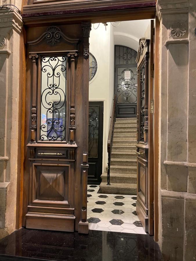 Fountain Square-Balconies In Old Town Apartment Baku Bagian luar foto