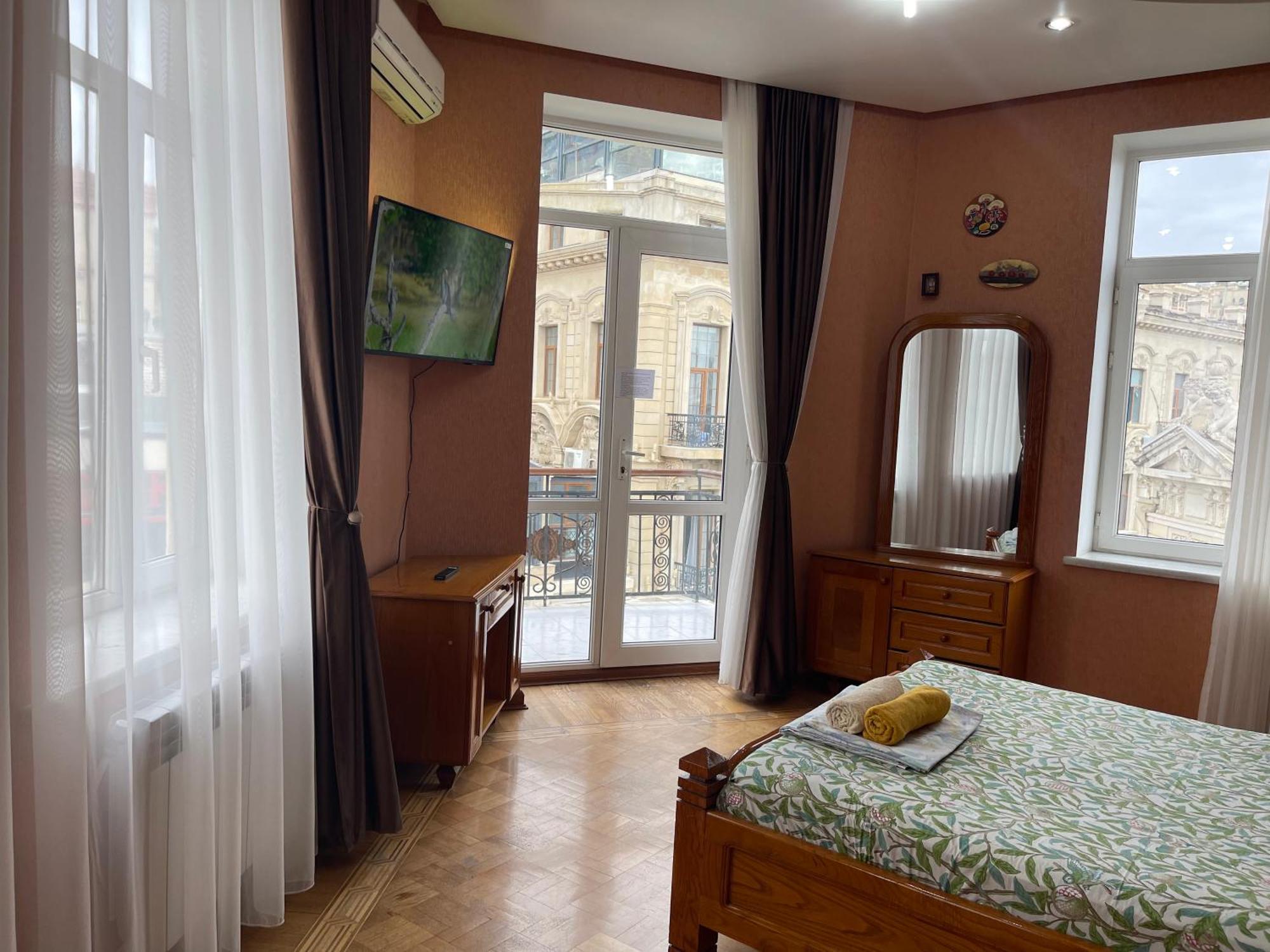 Fountain Square-Balconies In Old Town Apartment Baku Bagian luar foto