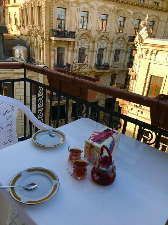 Fountain Square-Balconies In Old Town Apartment Baku Bagian luar foto